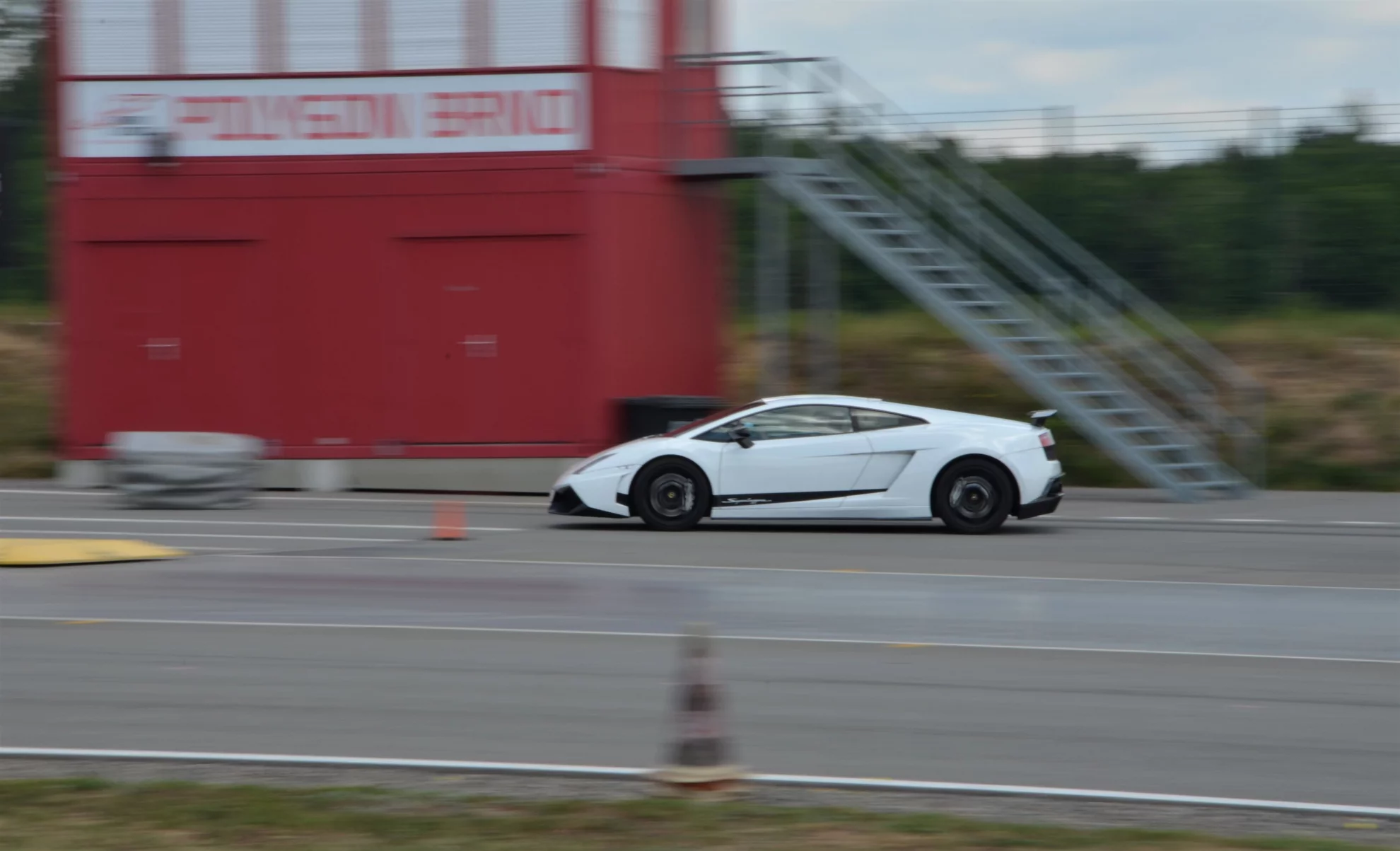 Lamborghini Gallardo na polygonu