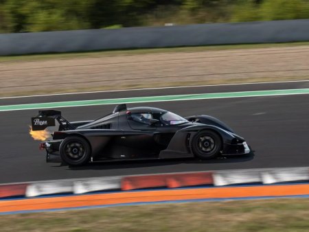 Svezení v závodním autě na Autodromu Most