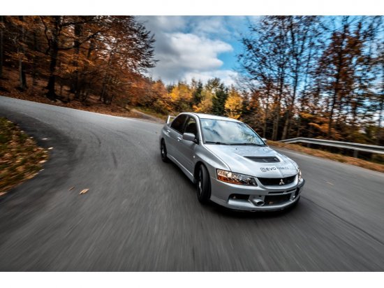 Mitsubishi Lancer EVO 9