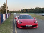 Jízda Ferrari na polygonu