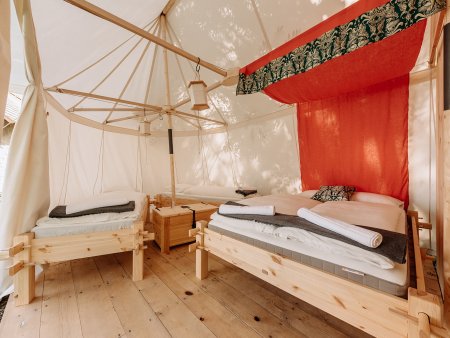 Středověký glamping Malešov