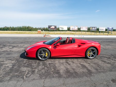 Jízda ve Ferrari na okruhu