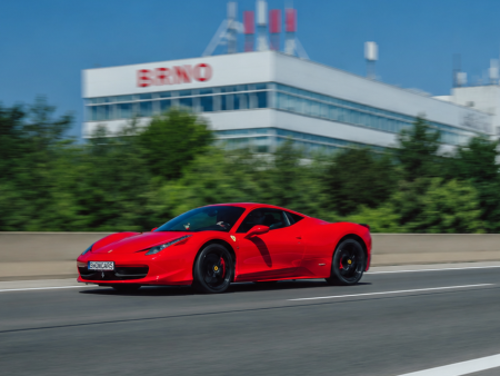Jízda ve Ferrari Brno