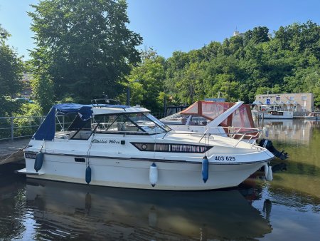 Jízda sportovní lodí