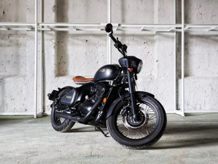 Půjčovna motorek JAWA