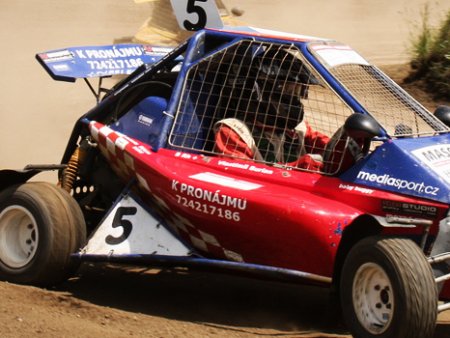 Autokrosový trénink v závodní buggy