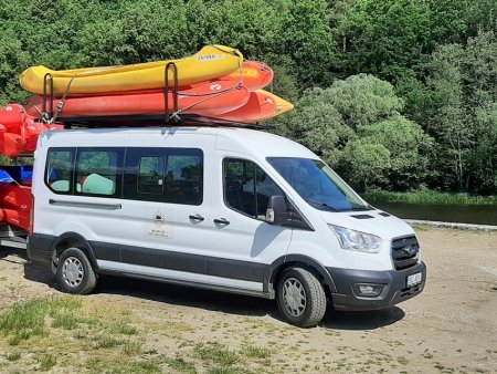 Rozlučka se svobodou na raftu